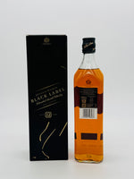 Johnnie Walker Black Label 12 Year Old Walkingman package (700ml)