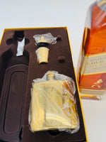 Johnnie Walker Gold Label Reserve Limited Edition 'Free Gift: Whisky Flask' (750ml)
