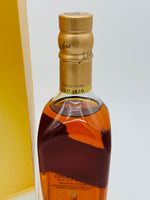 Johnnie Walker Gold Label Reserve Gift Set (750ml)