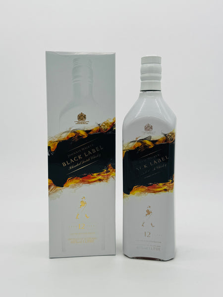 Johnnie Walker Black Label 12 Year Old Limited Edition/ Mattia Biagi (1000ml) White