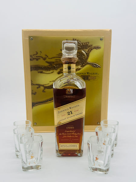 Johnnie Walker 21 Year Old Gift Set "Slightly leaking" (700ml)