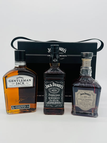 Jack Daniels Family Of Fine Whiskey in Wooden Box (2^700ml, 1^750ml)
